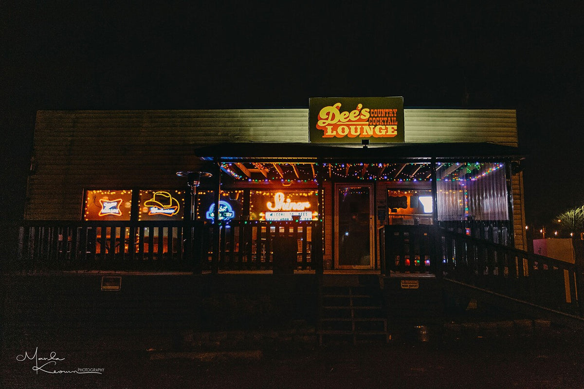 Dee's Country Cocktail Lounge live music venue in Madison, Tennessee