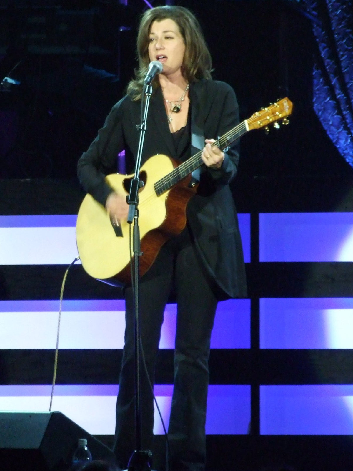 Amy Grant performing in 2008