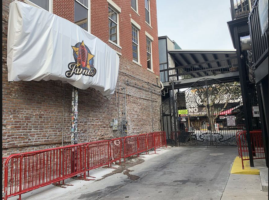 Entrance to the Jannus Live courtyard in St. Petersburg