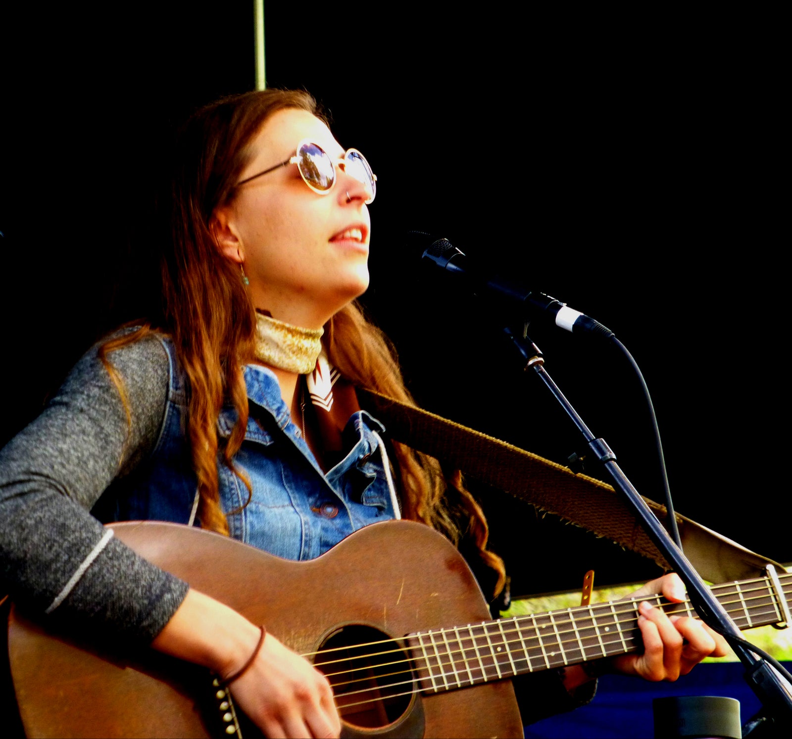 Lindsay Lou band or artist