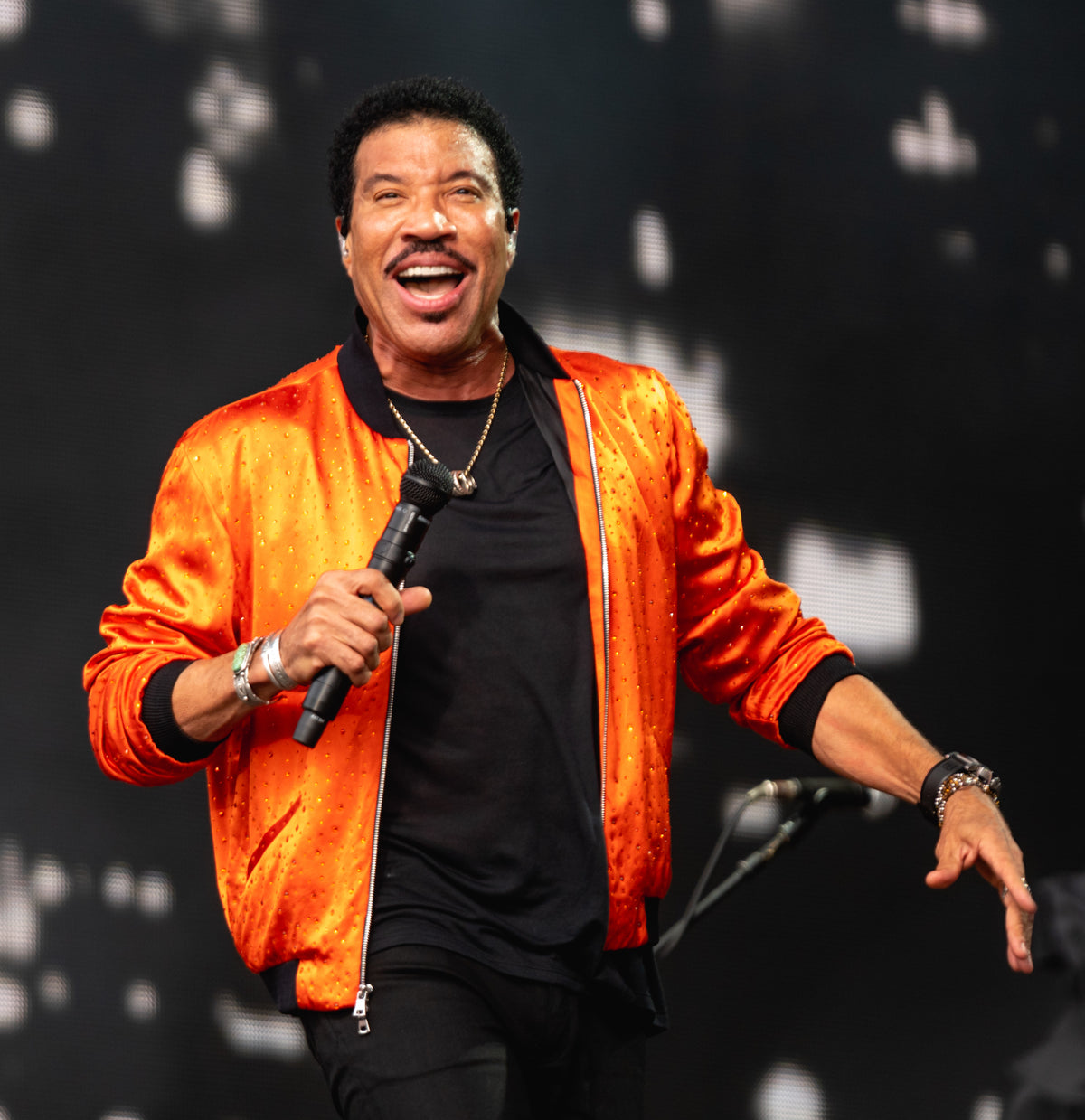 Lionel Richie performing in 2019