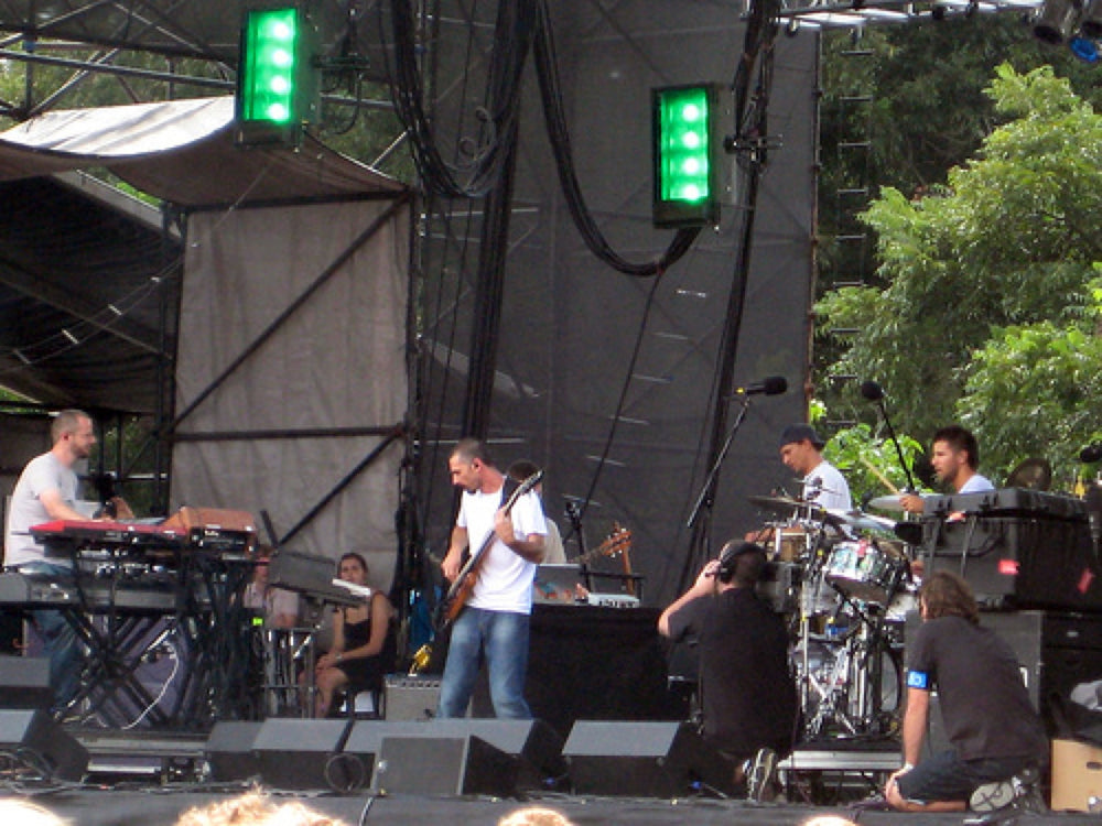 STS9 band