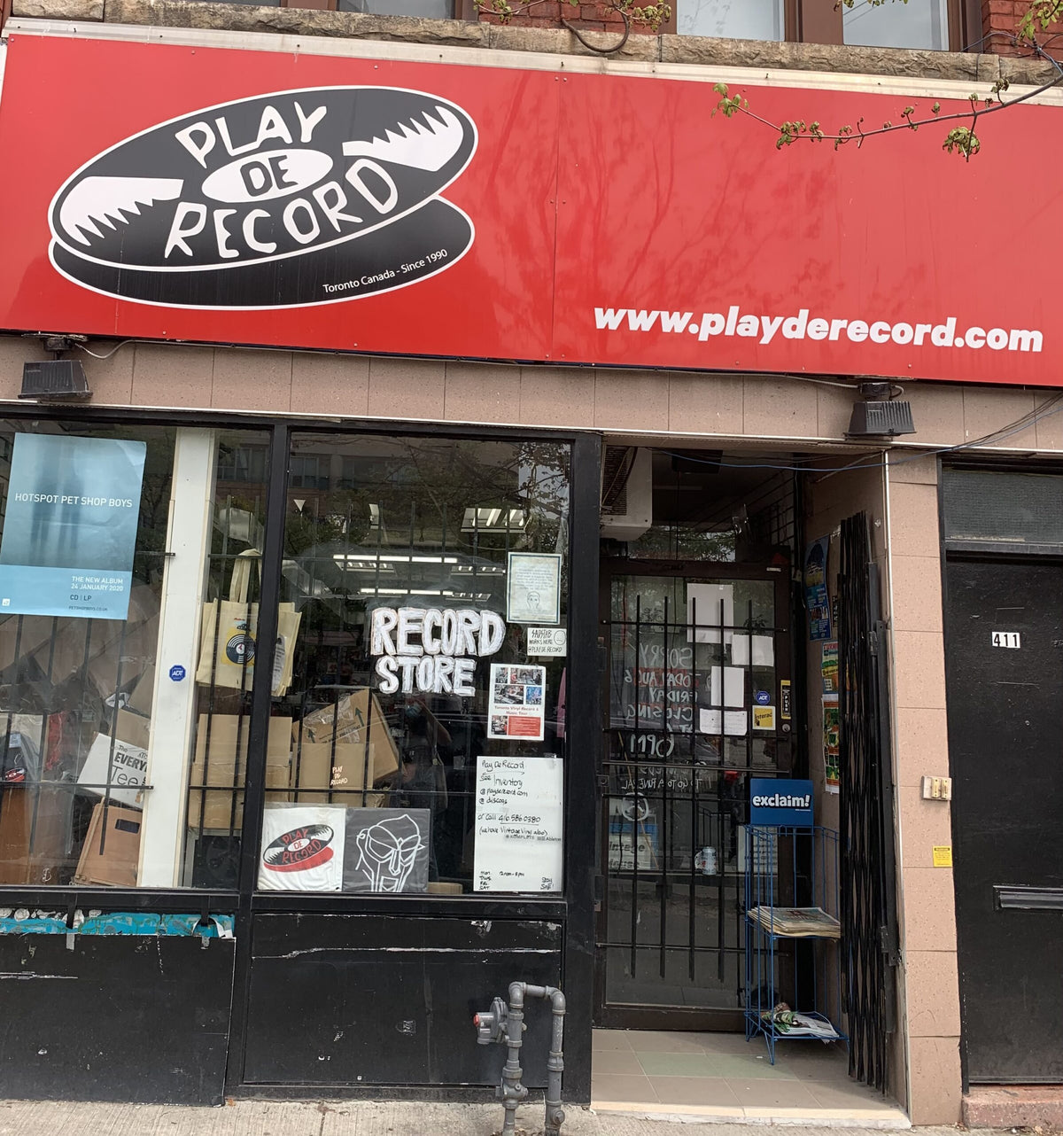 Play De Record storefront at 411 Spadina Avenue in Toronto.